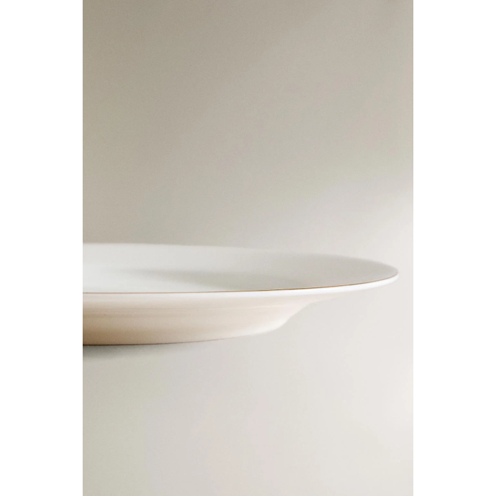 RIMMED BONE CHINA DINNER PLATE