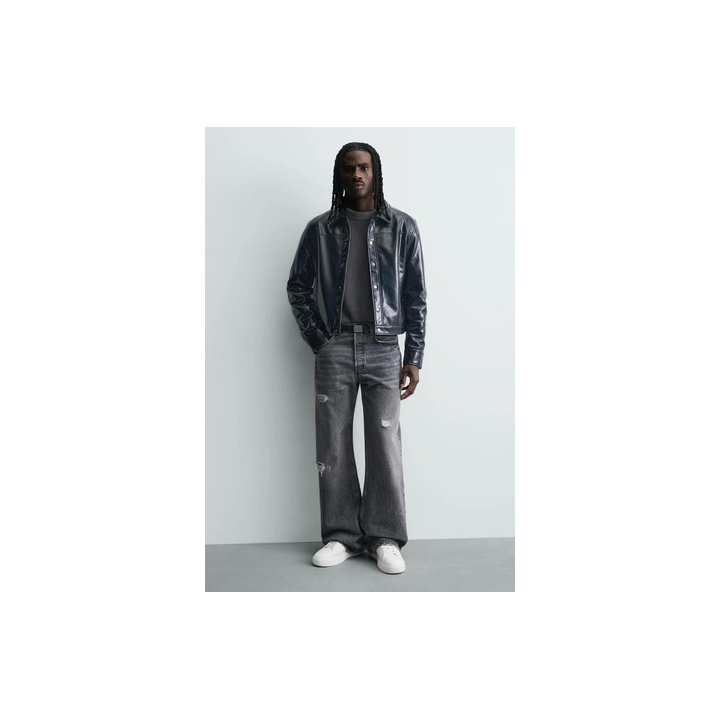 КРОССОВКИ С ДЕТАЛЬЮ НА ЗАДНИКЕ