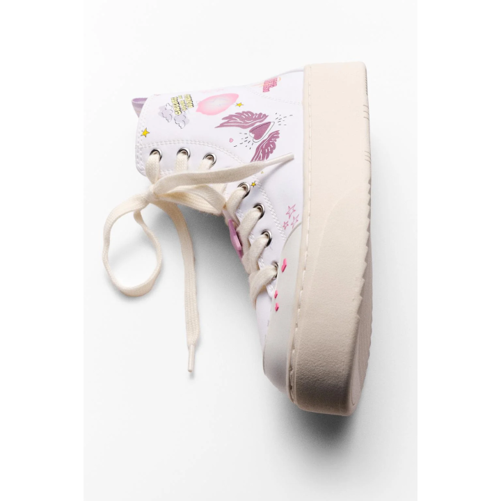 СПОРТИВНЫЕ БОТИНКИ С ПРИНТОМ