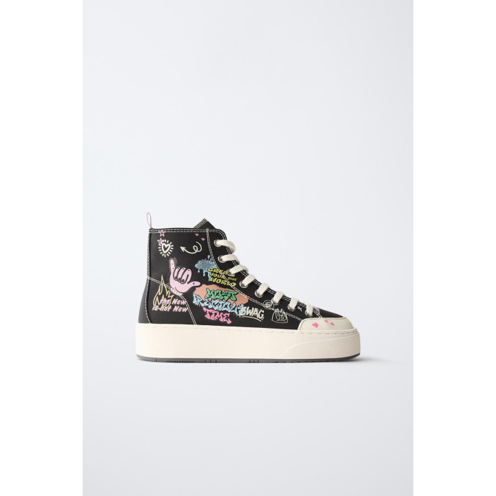 ВЫСОКИЕ КЕДЫ С ГРАФФИТИ