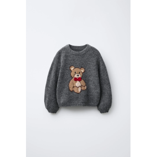 ВЯЗАНЫЙ ДЖЕМПЕР С МЕДВЕДЕМ