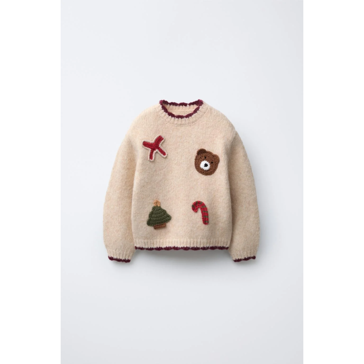 ВЯЗАНЫЙ ДЖЕМПЕР С НАШИВКАМИ КРЮЧКОМ