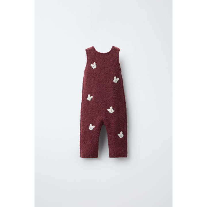 ТРИКОТАЖНЫЙ КОМБИНЕЗОН С ВЫШИТЫМИ КРОЛИКАМИ