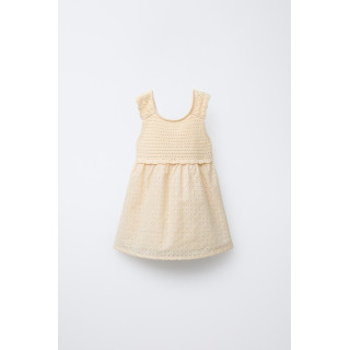 КОМБИНИРОВАННОЕ ТРИКОТАЖНОЕ ПЛАТЬЕ С ВЫШИВКОЙ В ШВЕЙЦАРСКОМ СТИЛЕ