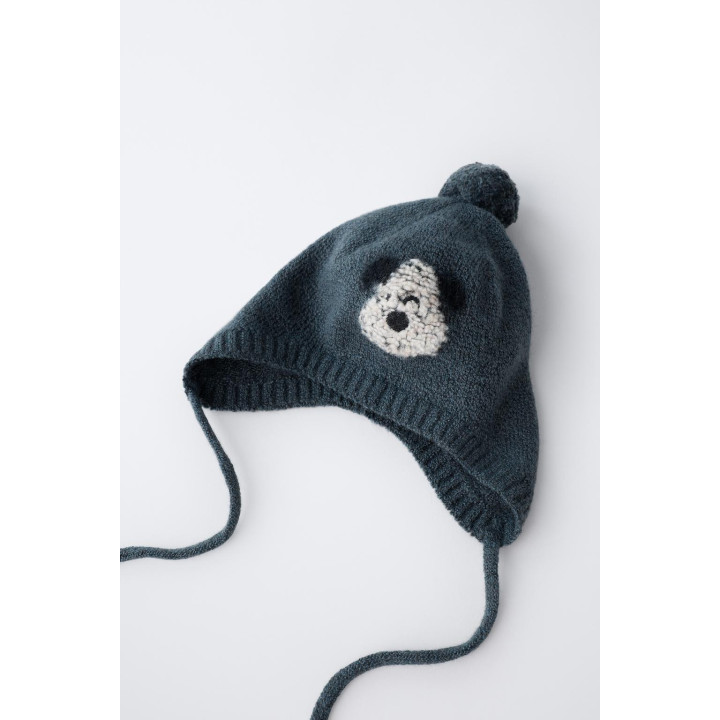 ВЯЗАНЫЙ ЧЕПЧИК С ВЫШИВКОЙ СОБАЧКИ