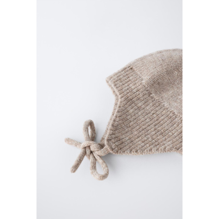 ШАПКА С ОСТРЫМ КОНЦОМ ИЗ ШЕРСТИ И КАШЕМИРА