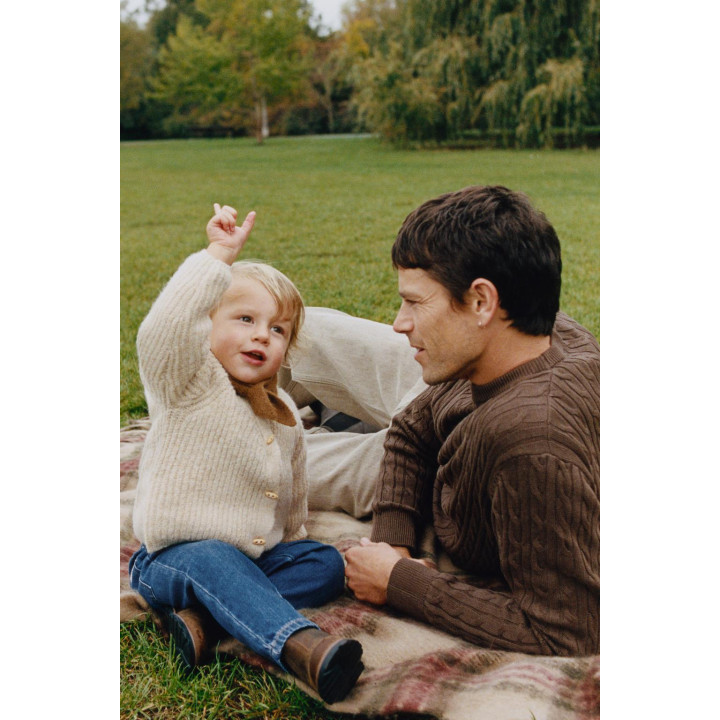 ВЯЗАНЫЙ КАРДИГАН С НАВЕСНЫМИ ПЕТЛЯМИ