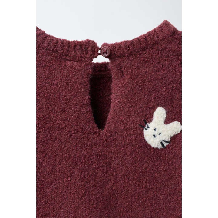 ВЯЗАНЫЙ СВИТЕР С ВЫШИТЫМИ КРОЛИКАМИ