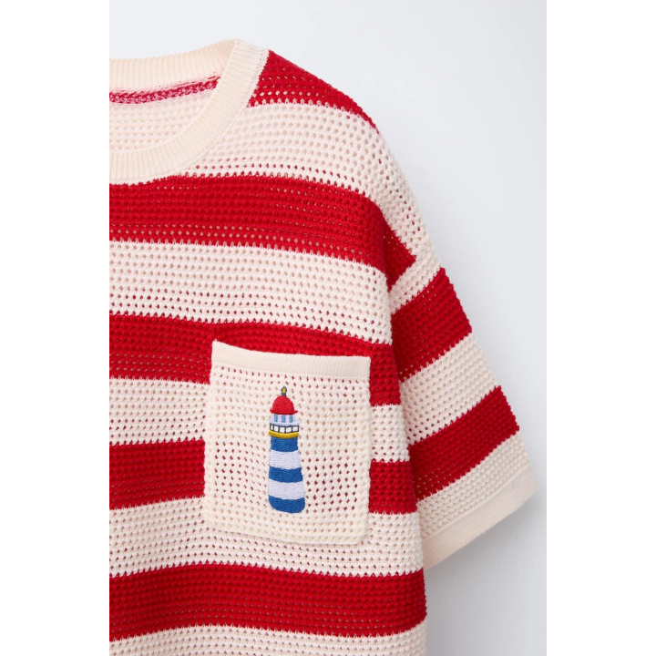 ТРИКОТАЖНАЯ ФУТБОЛКА В ПОЛОСКУ С ВЫШИВКОЙ «МАЯК»