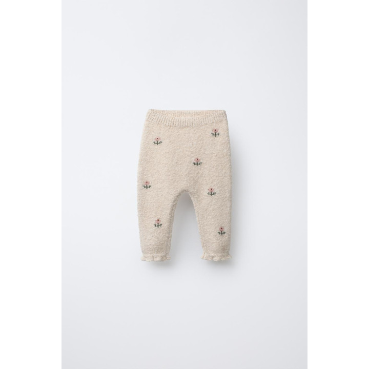 БРЮКИ С ВЫШИВКОЙ В ВИДЕ ЦВЕТОВ