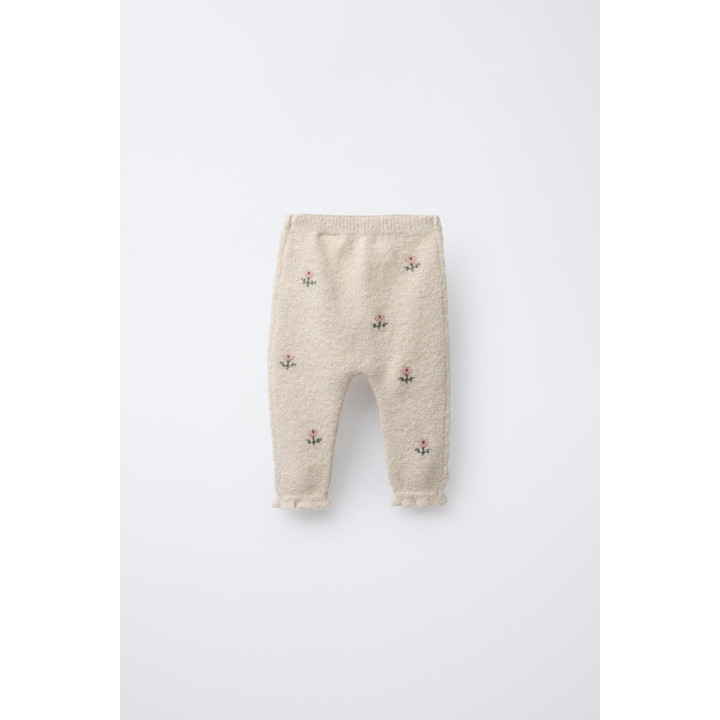 БРЮКИ С ВЫШИВКОЙ В ВИДЕ ЦВЕТОВ