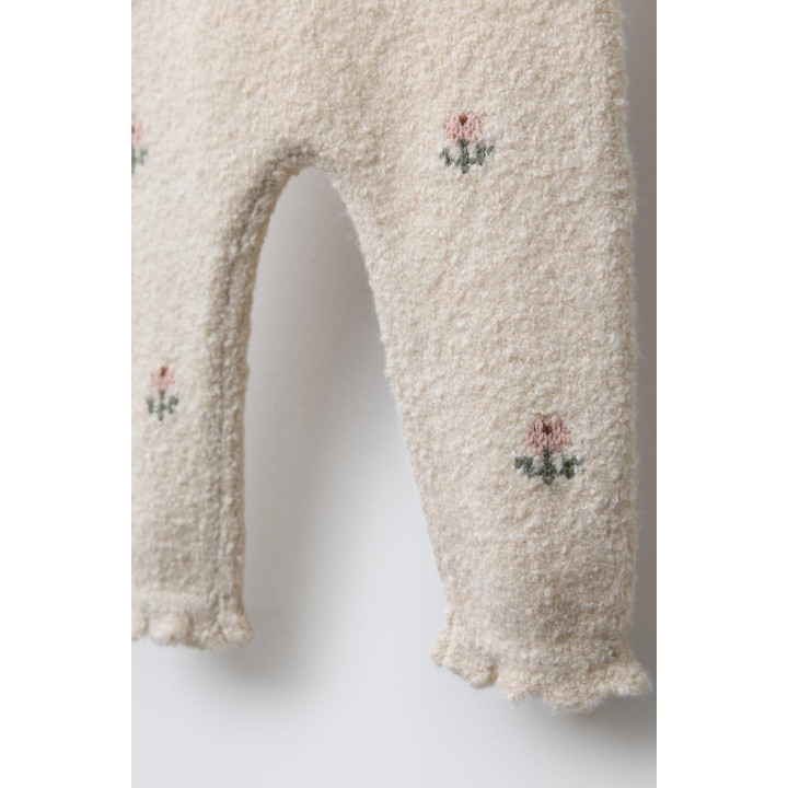 БРЮКИ С ВЫШИВКОЙ В ВИДЕ ЦВЕТОВ