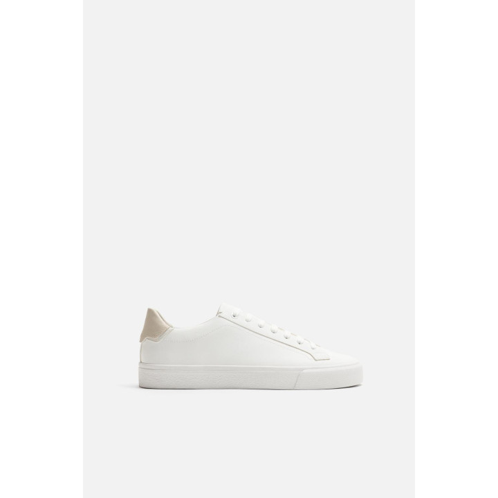 БАЗОВЫЕ КРОССОВКИ