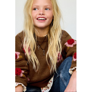 ВЯЗАНЫЙ ДЖЕМПЕР С ЦВЕТОЧНЫМИ АППЛИКАЦИЯМИ