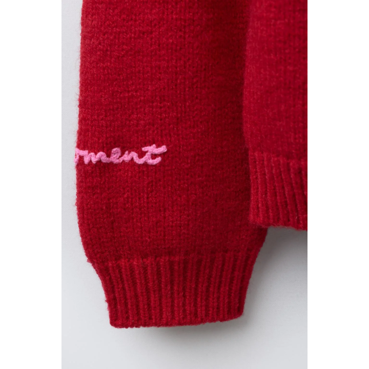 ВЯЗАНЫЙ СВИТЕР С ВЫШИВКОЙ