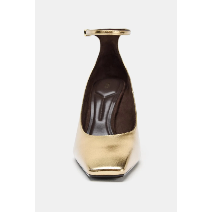 Туфли на высоком каблуке с металлическим эффектом