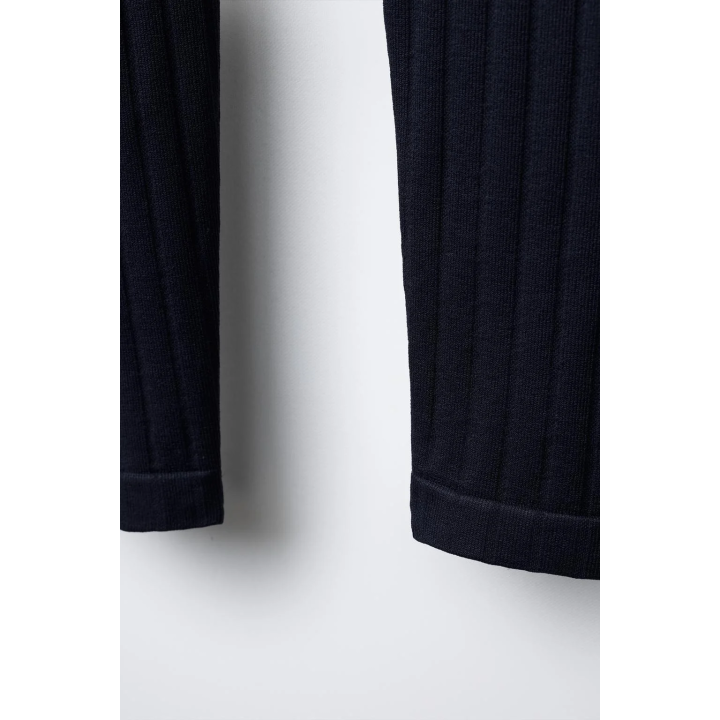 БЕСШОВНЫЕ СПОРТИВНЫЕ ЛЕГИНСЫ