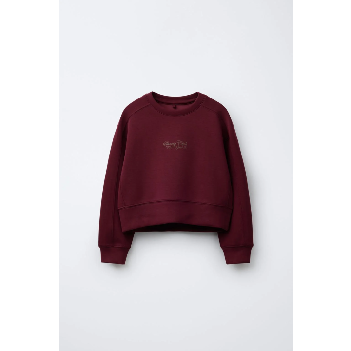 ТОЛСТОВКА С РЕЛЬЕФНОЙ НАДПИСЬЮ