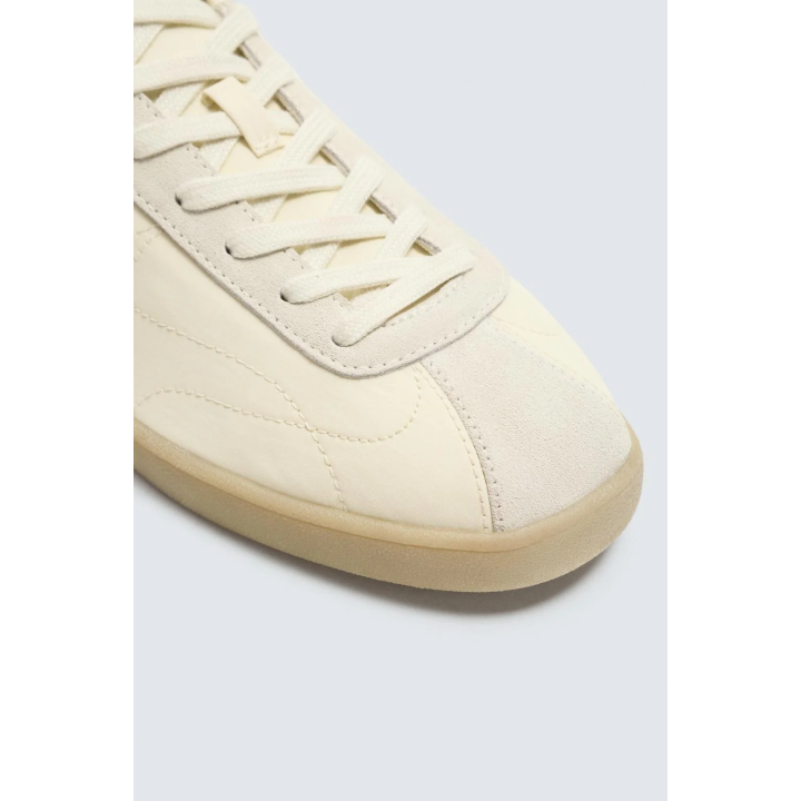 ТЕХНИЧНЫЕ КРОССОВКИ В СТИЛЕ РЕТРО