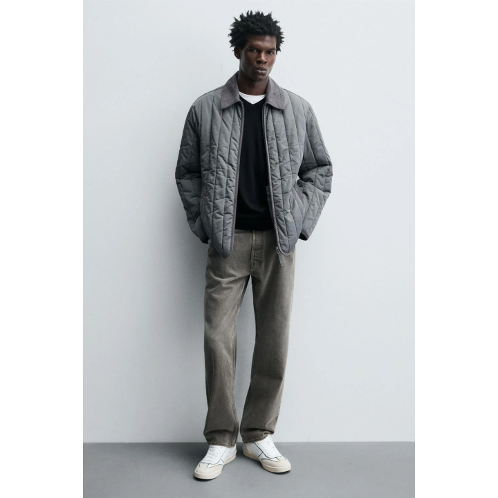 КРОССОВКИ С КОНТРАСТНОЙ ПОДОШВОЙ