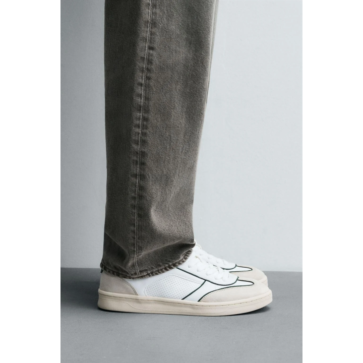 КРОССОВКИ С КОНТРАСТНОЙ ПОДОШВОЙ