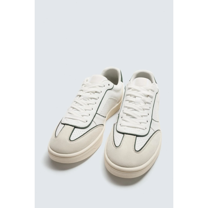 КРОССОВКИ С КОНТРАСТНОЙ ПОДОШВОЙ