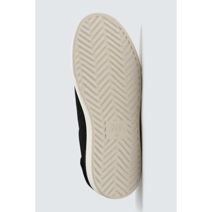 КОЖАНЫЕ КРОССОВКИ