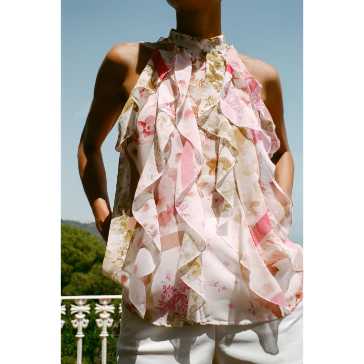 ТОП С ЦВЕТОЧНЫМ ПРИНТОМ И ВОЛАНАМИ