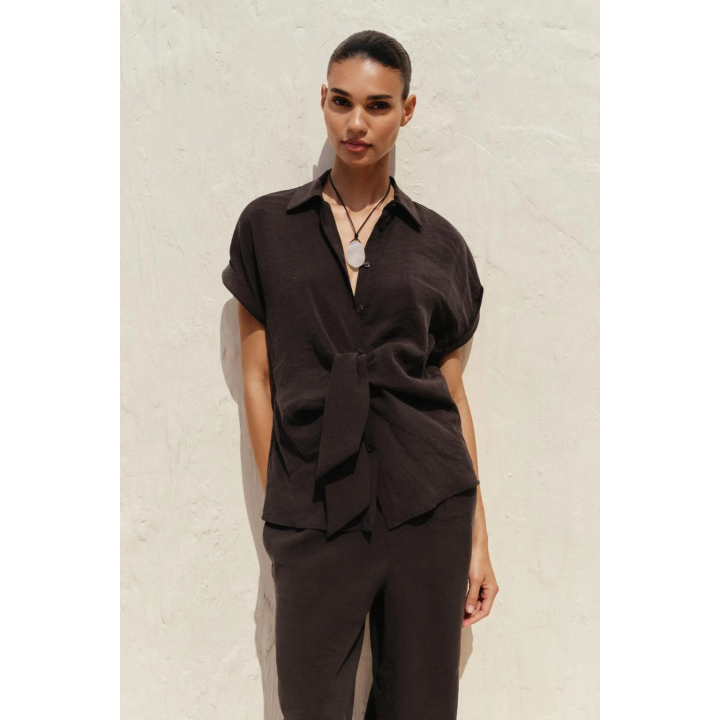 РУБАШКА С УЗЛОМ Спереди