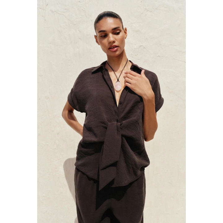 РУБАШКА С УЗЛОМ Спереди