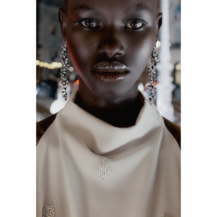 ТОП С ГОРЛОВИНОЙ ХАЛТЕР И БУСИНАМИ