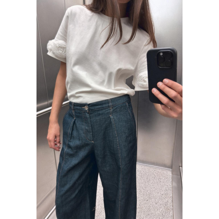 ФУТБОЛКА С ОБЪЕМНЫМИ ЦВЕТАМИ