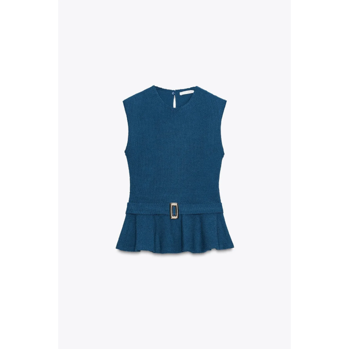 ТОП ИЗ ТКАНИ БУКЛЕ С БАСКОЙ И ПРЯЖКОЙ