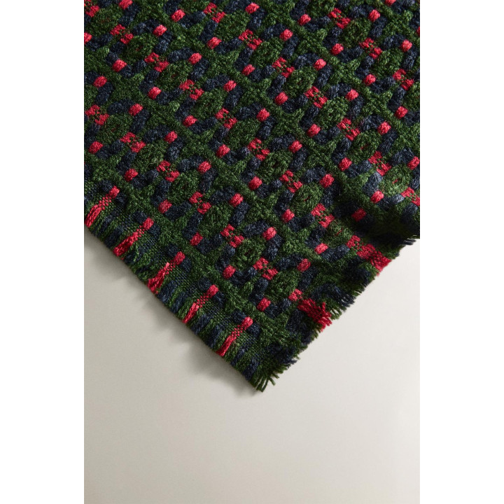 Плед zara с рождественским узором крючком