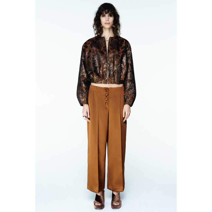 БАРХАТИСТЫЕ БОСОНОЖКИ НА ПЛАТФОРМЕ