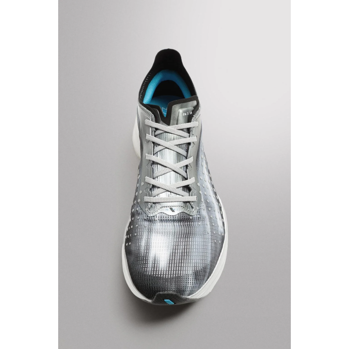 Кроссовки для дальних дистанций бренда zara