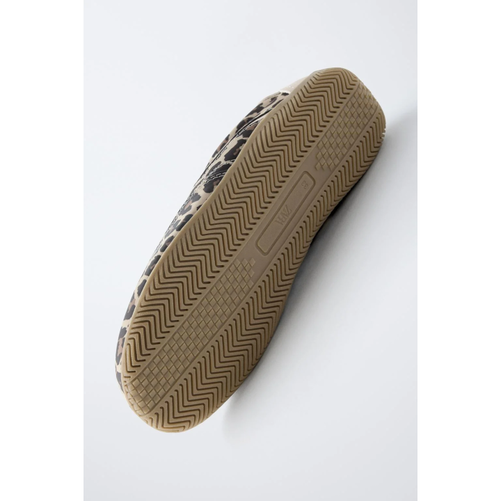 КРОССОВКИ С АНИМАЛИСТИЧЕСКИМ ПРИНТОМ