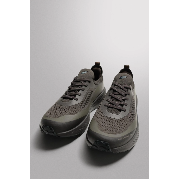 Беговые кроссовки