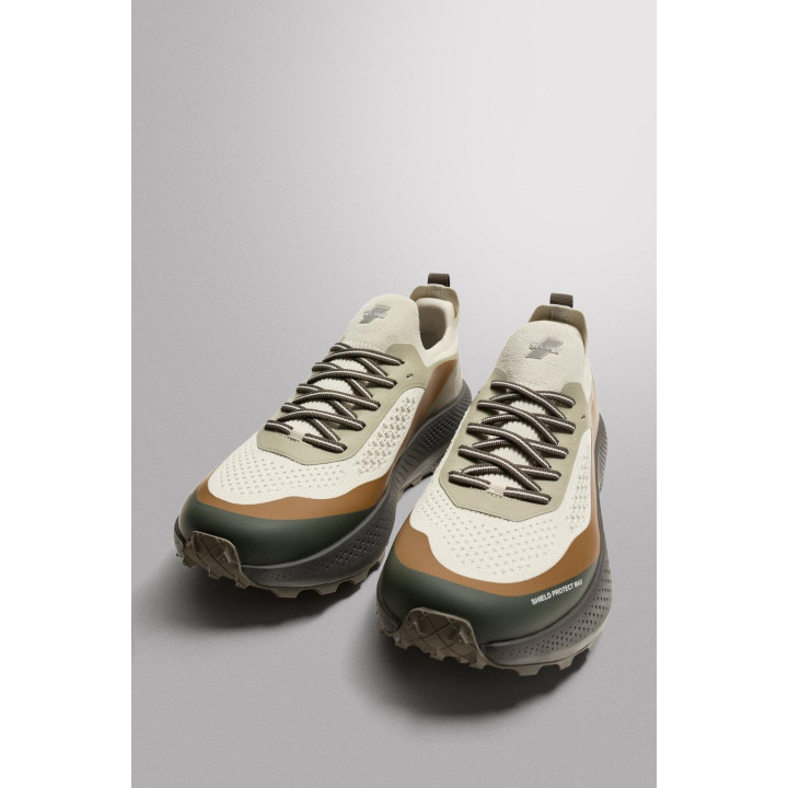 СПОРТИВНЫЕ КРОССОВКИ