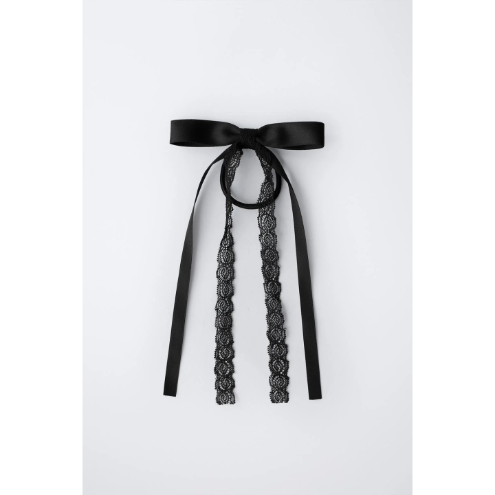 РЕЗИНКА ДЛЯ ВОЛОС С КРУЖЕВНЫМ И ГЛАДКИМ БАНТОМ И ЗАКОЛКОЙ