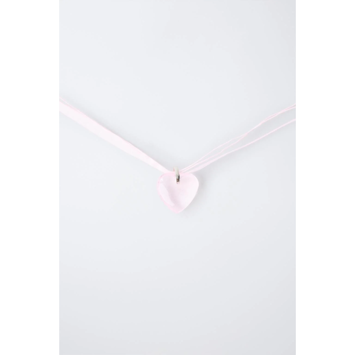 ОЖЕРЕЛЬЕ-ШНУРОК ИЗ ОРГАНЗЫ С СЕРДЦЕМ