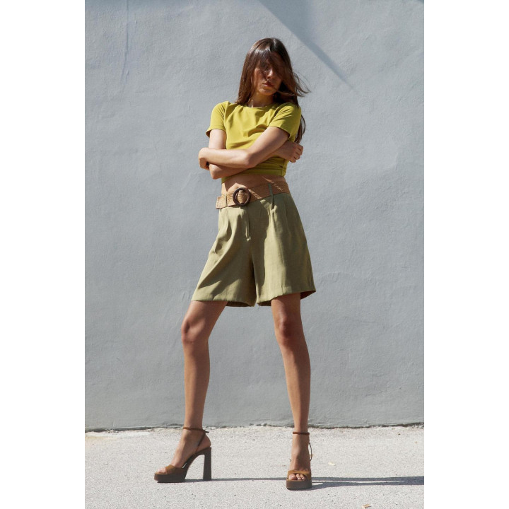 УКОРОЧЕННАЯ ФУТБОЛКА ИЗ ЭЛАСТИЧНОЙ ТКАНИ