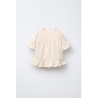 ОДНОТОННАЯ ФУТБОЛКА С ВОЛАНАМИ