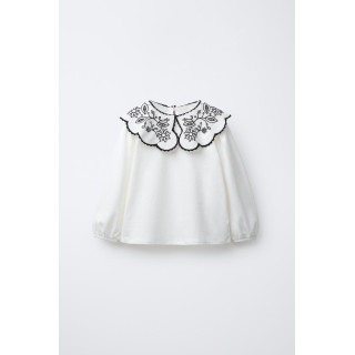 ФУТБОЛКА С ВЫШИВНЫМ ВОРОТНИКОМ