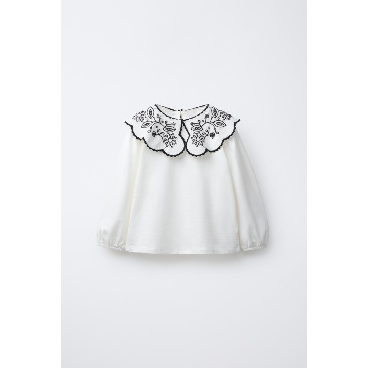 ФУТБОЛКА С ВЫШИВНЫМ ВОРОТНИКОМ