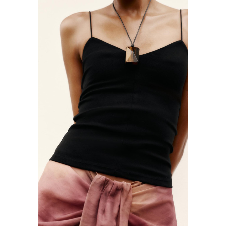 ХЛОПКОВЫЙ ТОП НА БРЕТЕЛЯХ