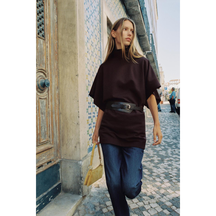 МИНИ-ПЛАТЬЕ ИЗ ИНТЕРЛОКА