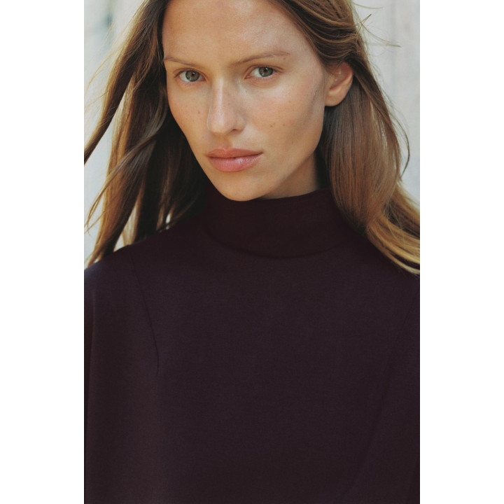 МИНИ-ПЛАТЬЕ ИЗ ИНТЕРЛОКА