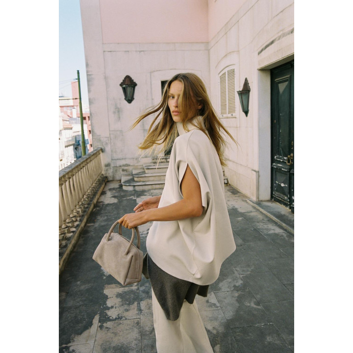 НАКИДКА АСИММЕТРИЧНОГО КРОЯ ИЗ ТКАНИ ИНТЕРЛОК