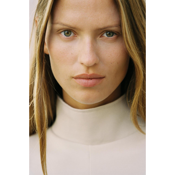 НАКИДКА АСИММЕТРИЧНОГО КРОЯ ИЗ ТКАНИ ИНТЕРЛОК